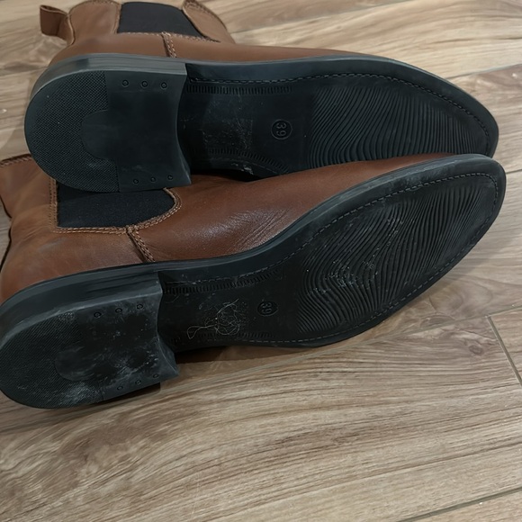 Beautiful leather ankle boots, dark caramel colour - Picture 6 of 7